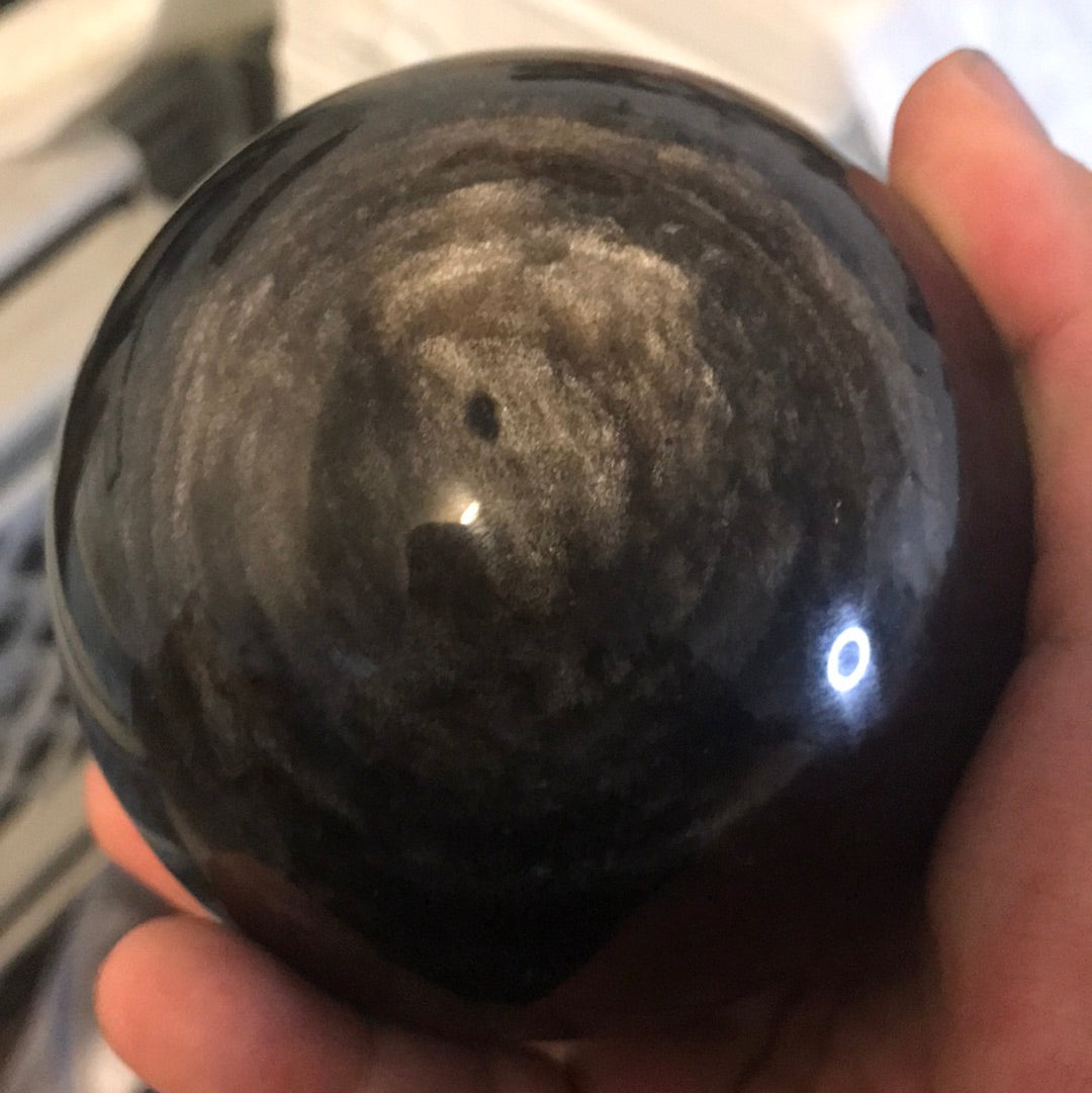Phoenix tower and silver obsidian. Bambino sphere