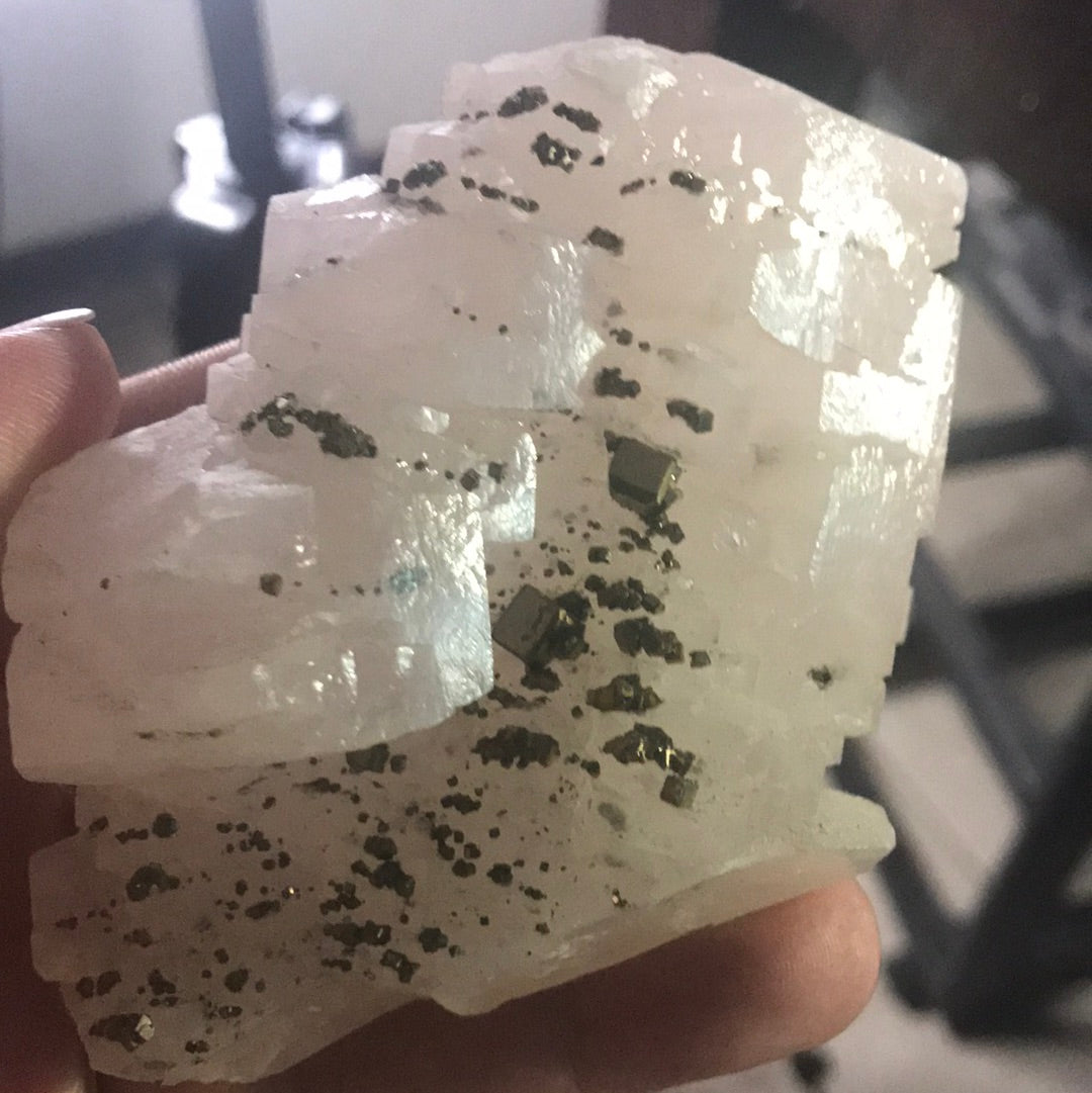 Pink calcite and pyrite carnita