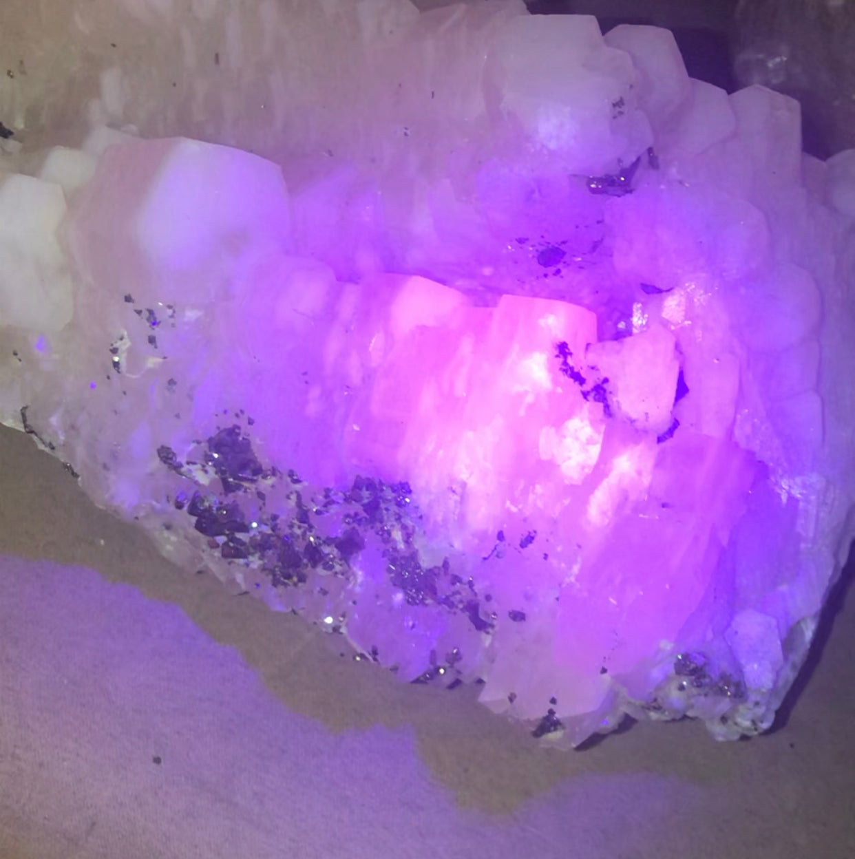 Pink Calcite large clusters Daphne