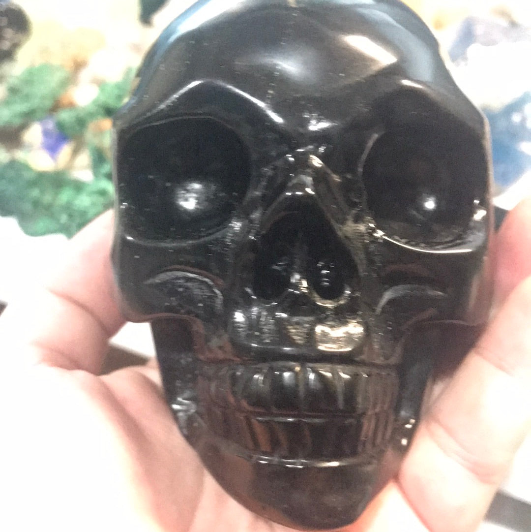 Obsidian Skull Mindi