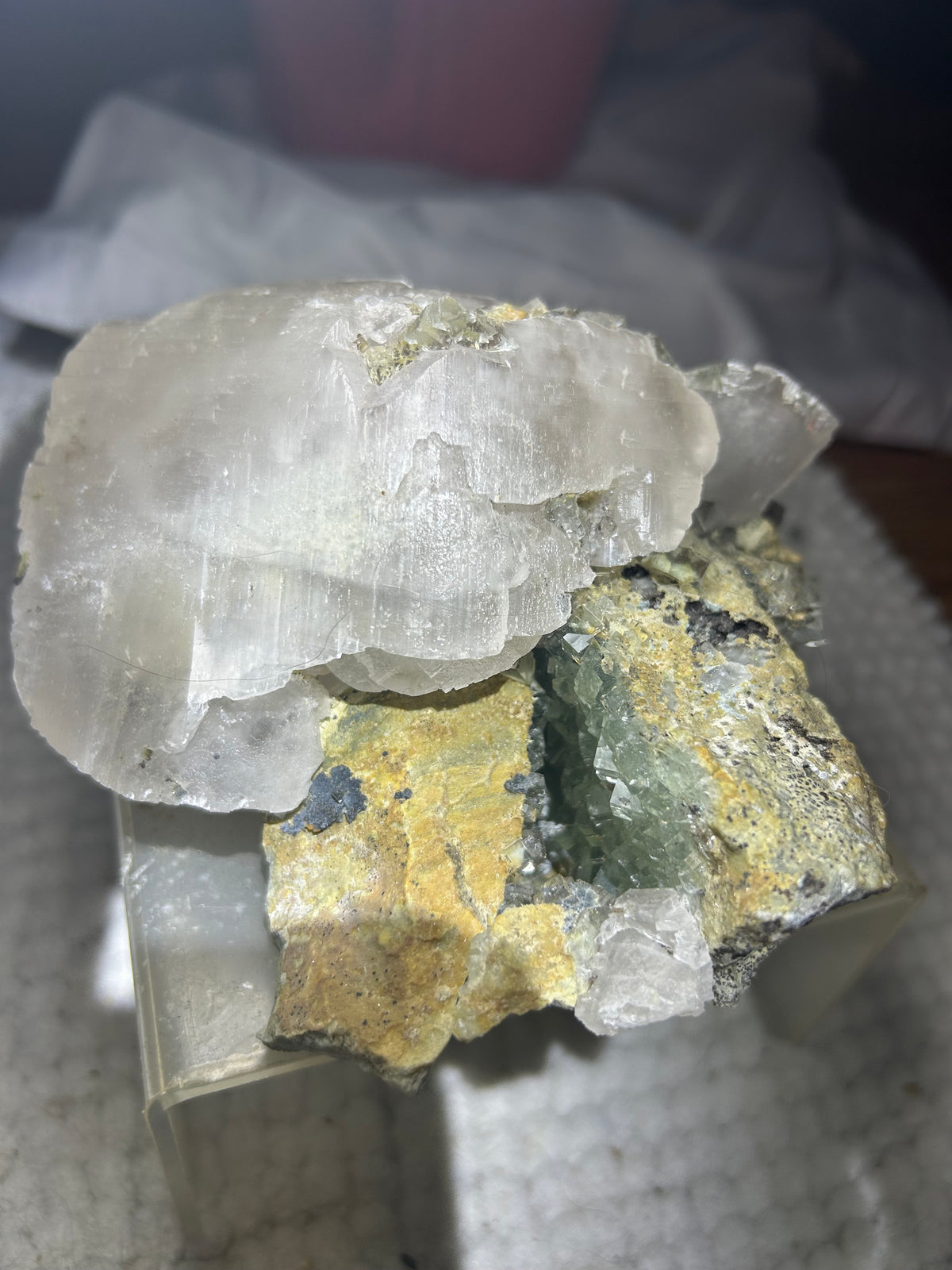 UFO Calcite
