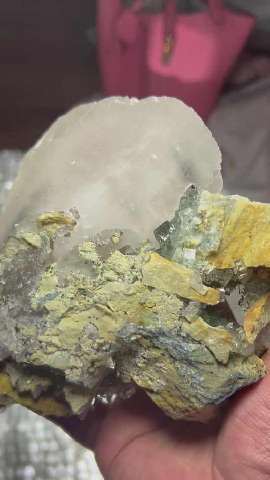 UFO Calcite