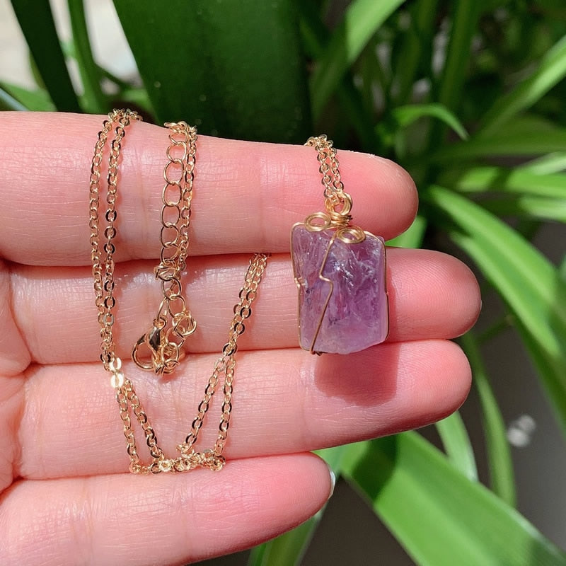 Natural Stone Pendant Necklace Small Rock Quartz Pendulum Amethysts Citrines Fluorite Pink Crystal Necklace for Women Healing