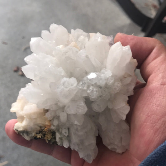 Quartz and pyrite Mario